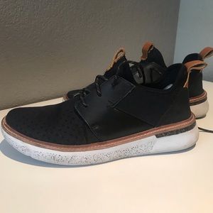 OHW? Black Casual. Similar to Cole Haan Lunar sole